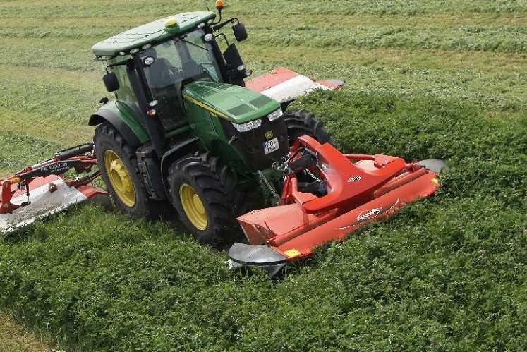 New KUHN Front Mower Conditioner